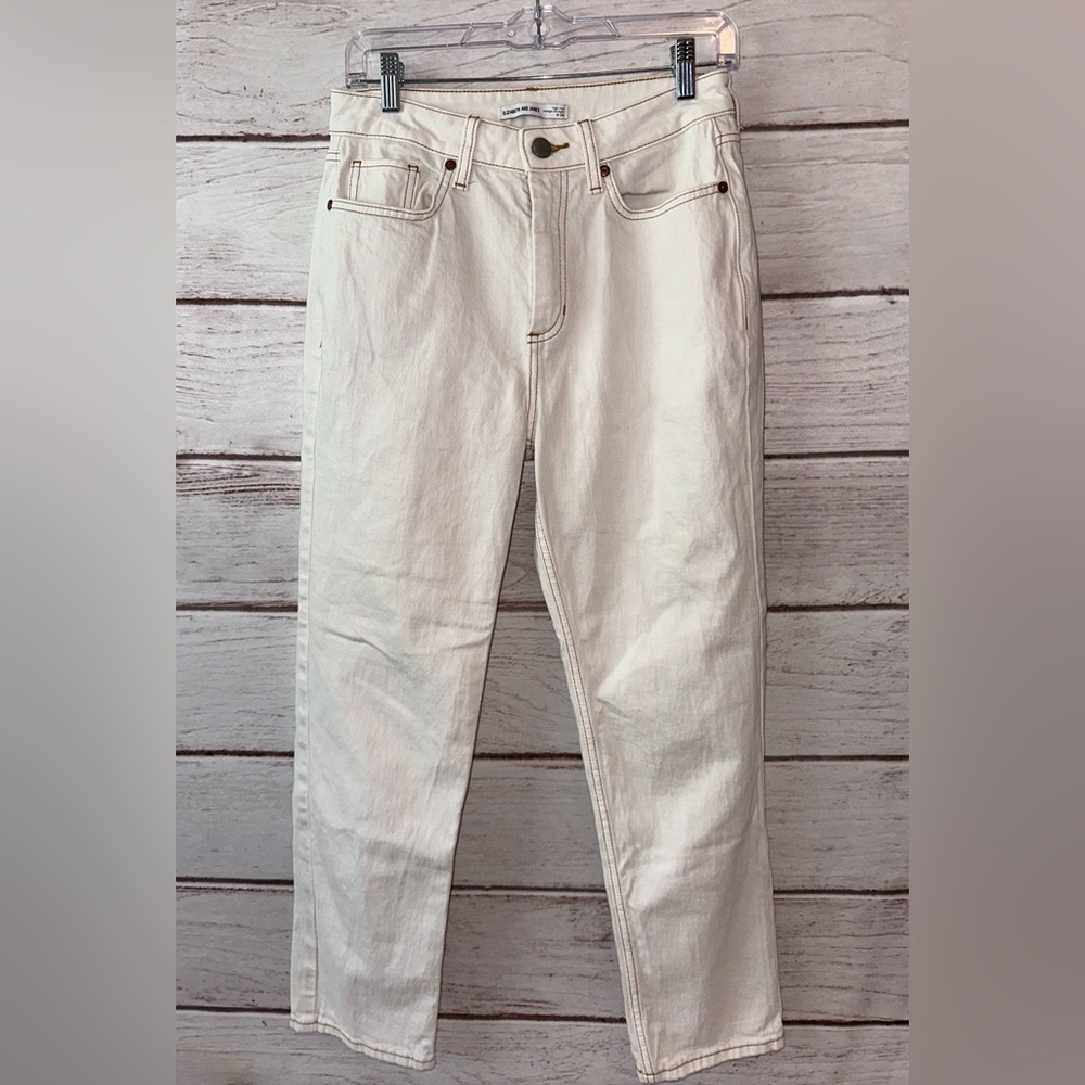 Elizabeth And James Women's Size 6 High-Rise Vintage Straight Jeans
Summer